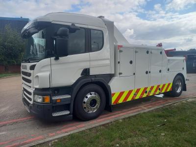 SCANIA P320 4x2