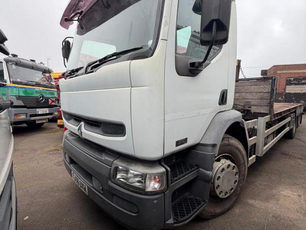 RENAULT DXi 370